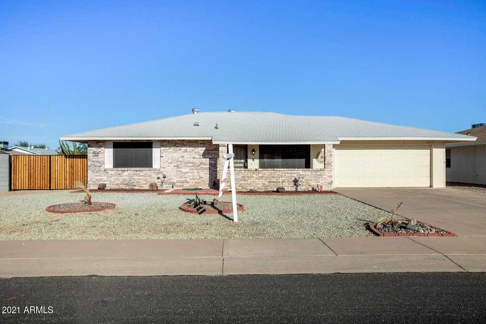 02_12823_N_Sun_Valley_Drive__01_mls