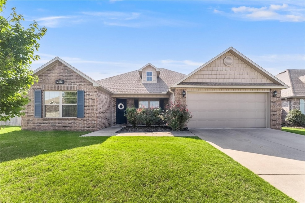 7307 Devonshire Ave, Springdale, AR 72762 - photo 1