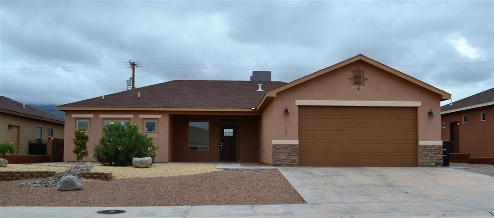 1225 Santiago St, Alamogordo, NM 88310 - photo 1