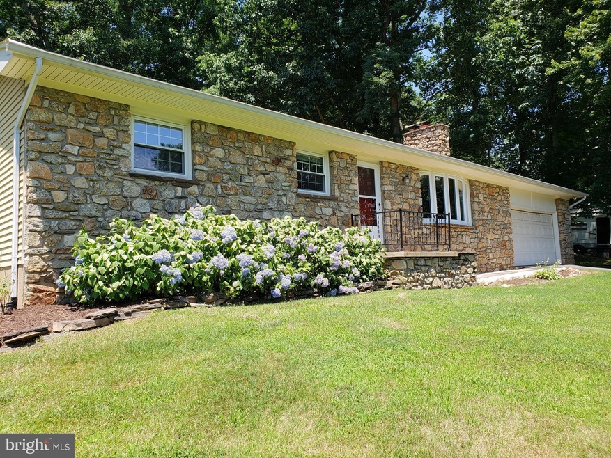 6608 Kelly Rd, Warrenton, VA 20187 - photo 1