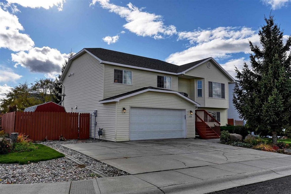 520 Frederick Ave, Medical Lake, WA 99022 - photo 1