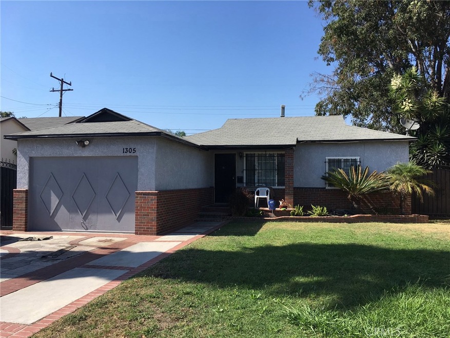 1305 W Arbutus St, Compton, CA 90220 - photo 1