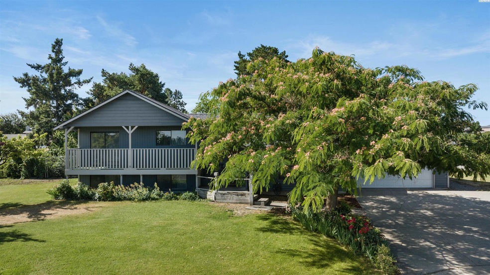 4205 W 17th Ct, Kennewick, WA 99338 - photo 1