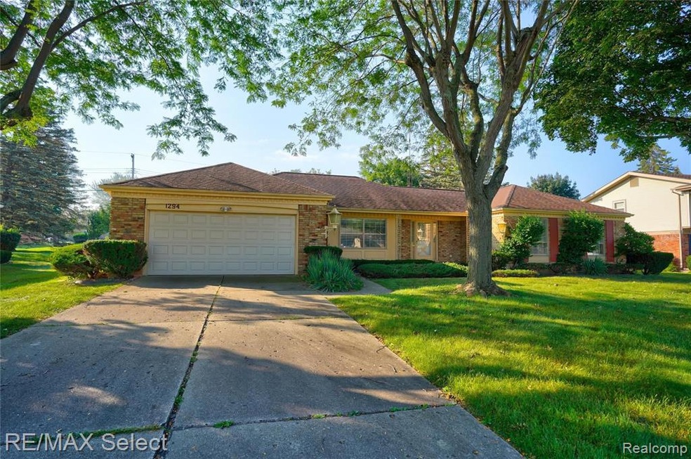 1294 Arrowwood Lane 1.jpg