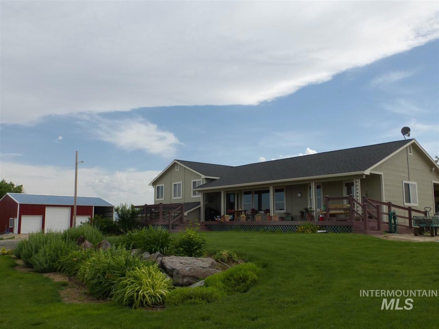 1552 Sanctuary Ln, Homedale, ID 83628 - photo 1