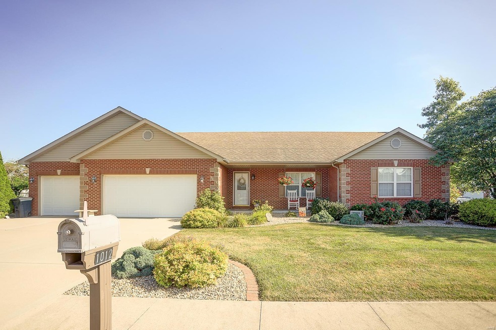 1012 Torrington Ln, Freeburg, IL 62243 - photo 1