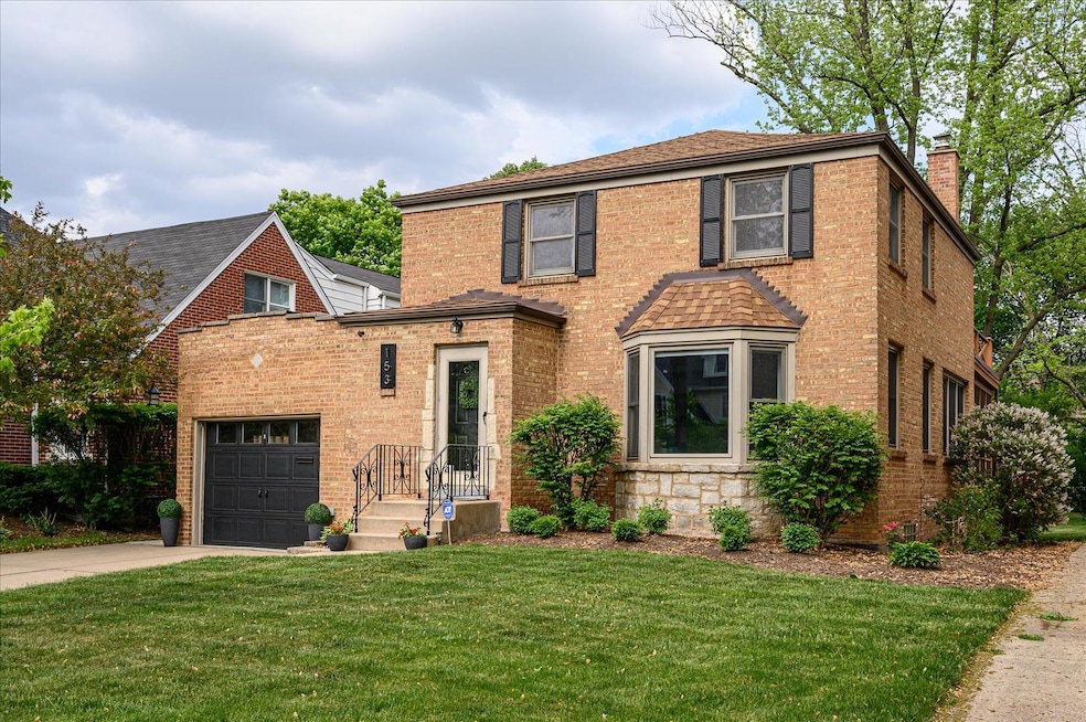 153 N Avon Rd, Elmhurst, IL 60126 - photo 1