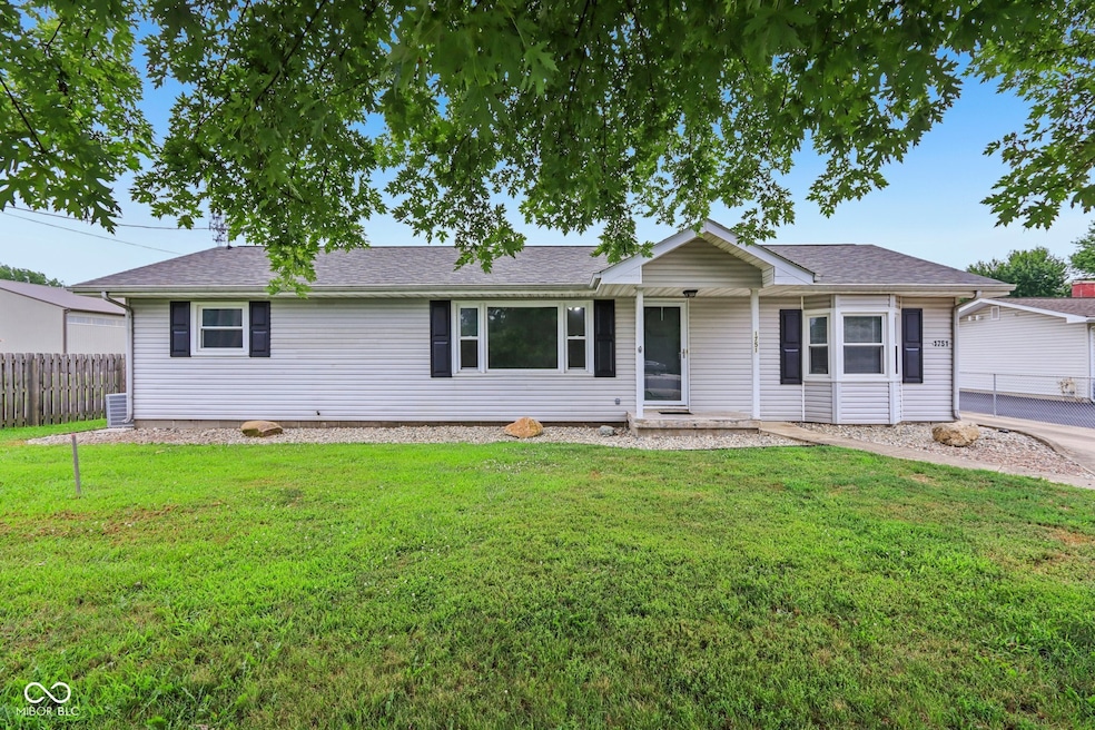 1751 E Main St, Greenfield, IN 46140 - photo 1