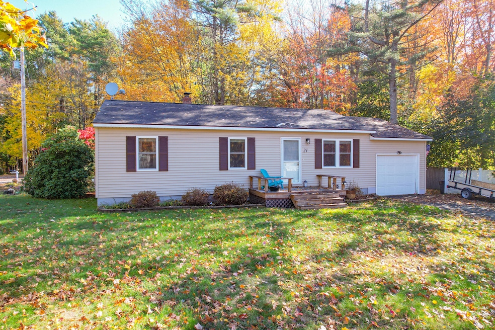 21 Barrows Dr, Topsham, ME 04086 - photo 1