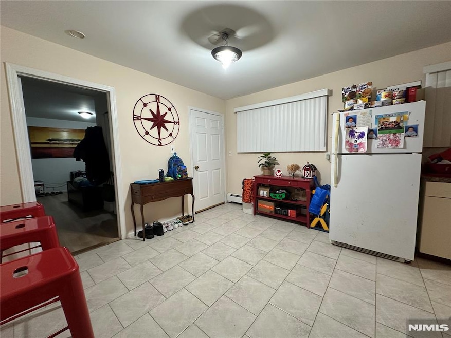 127 E Palisades Blvd unit G, Palisades Park, NJ 07650 - photo 1