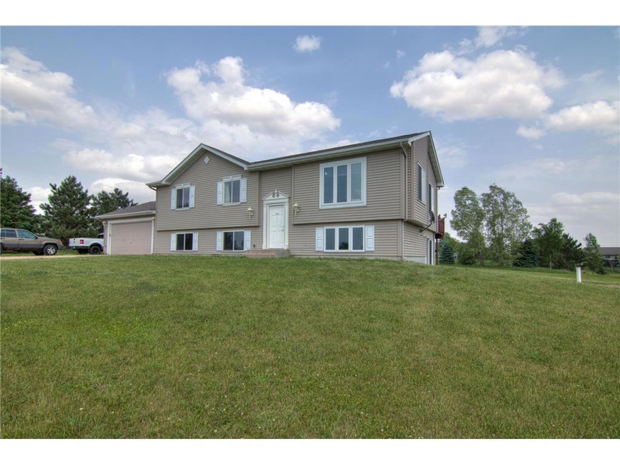 1279 140th St, New Richmond, WI 54017 - photo 1