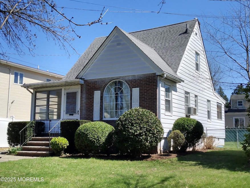 311 Hillside - Front View