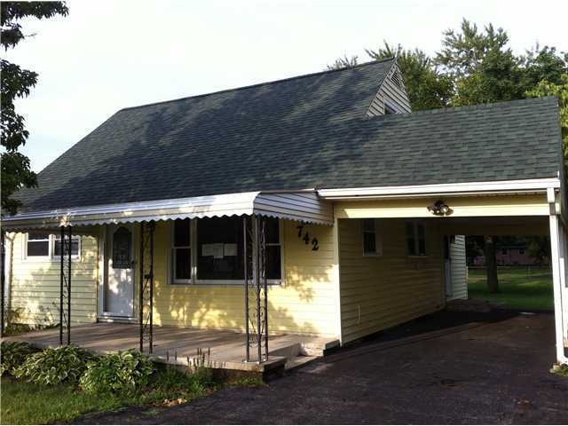 742 Westphal Ave, Columbus, OH 43213 - photo 1