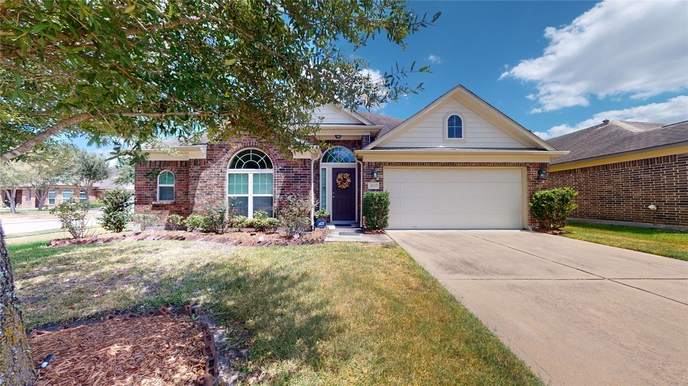 8022 Cory Hollow Ct, Houston, TX 77088 - photo 1