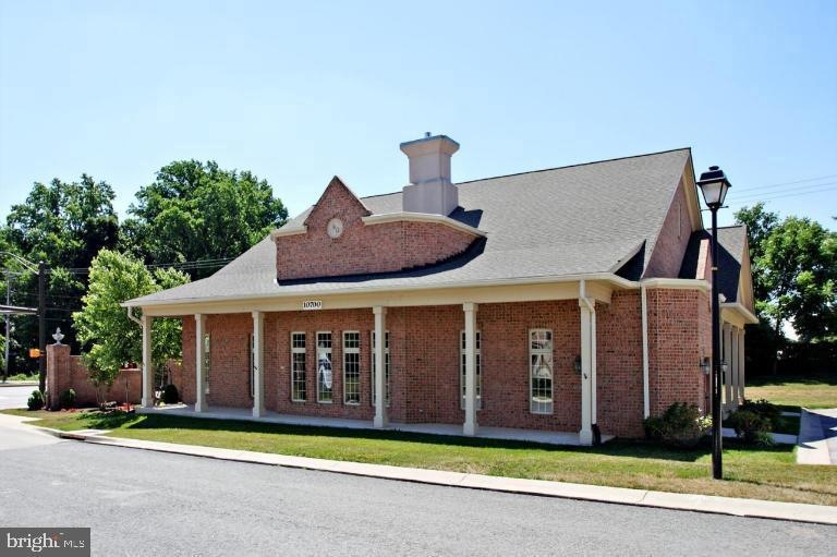 10803 Dundee Dr, Columbia, MD 21044 - photo 1
