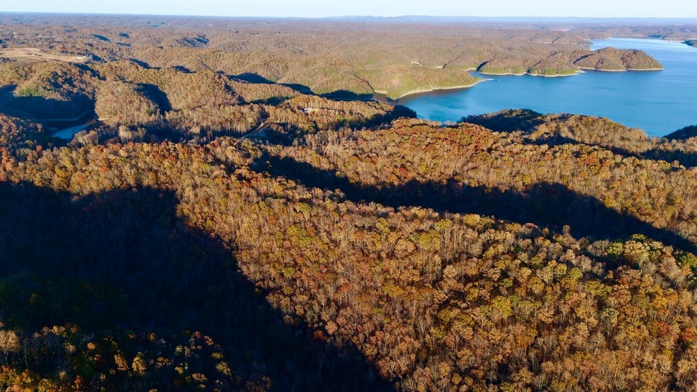 0 Rock Springs Rd unit RTC3049751, Celina, TN 38551 - photo 1