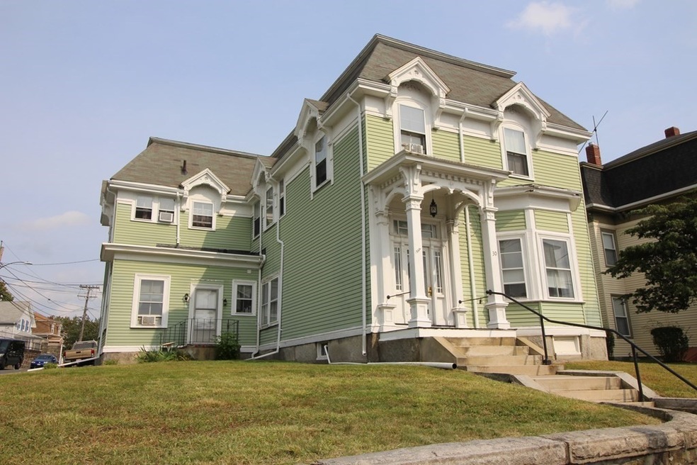 30 Crescent St unit 3, Wakefield, MA 01880 - photo 1