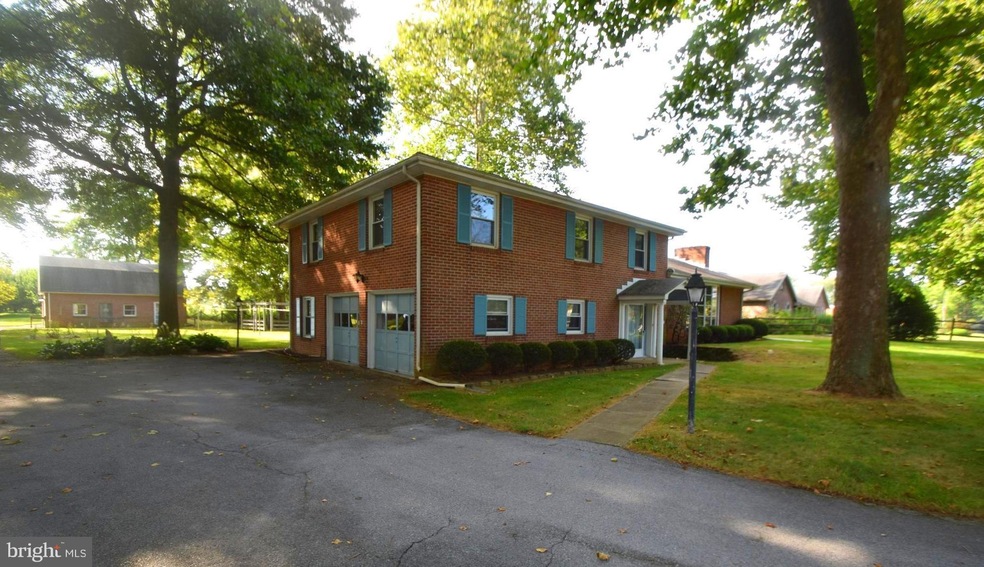 2382 Scotland Rd, Chambersburg, PA 17201 - photo 1