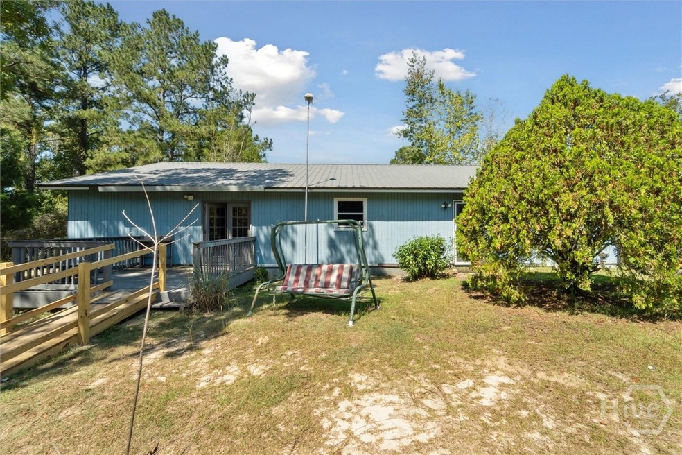 10688 Daisy Nevils Hwy, Claxton, GA 30417 - photo 1