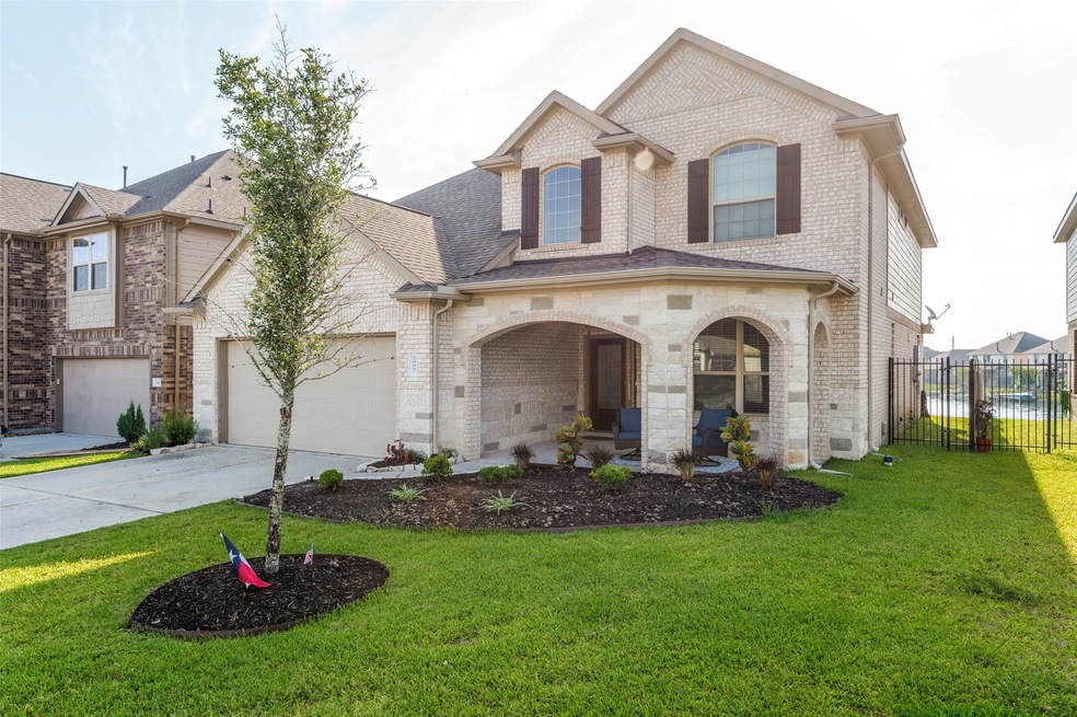 29667 Yaupon Shore Dr, Spring, TX 77386 - photo 1