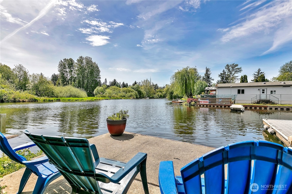 Welcome home at days end to your perfect and sunny respite