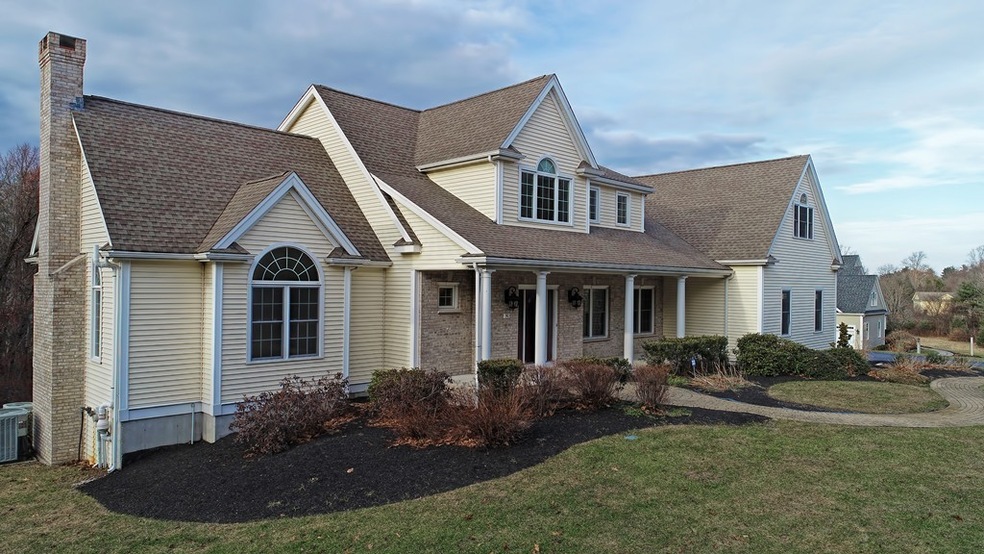 90 Cherry St, Wrentham, MA 02093 - photo 1