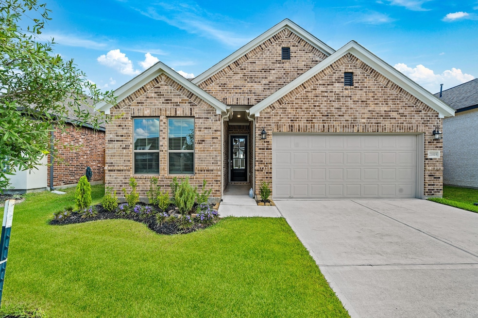 For Rent $2,600/month • Co-Listing Agent