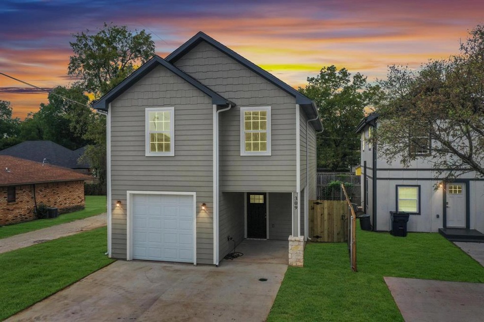 309 S Fannin Ave, Denison, TX 75020 - photo 1