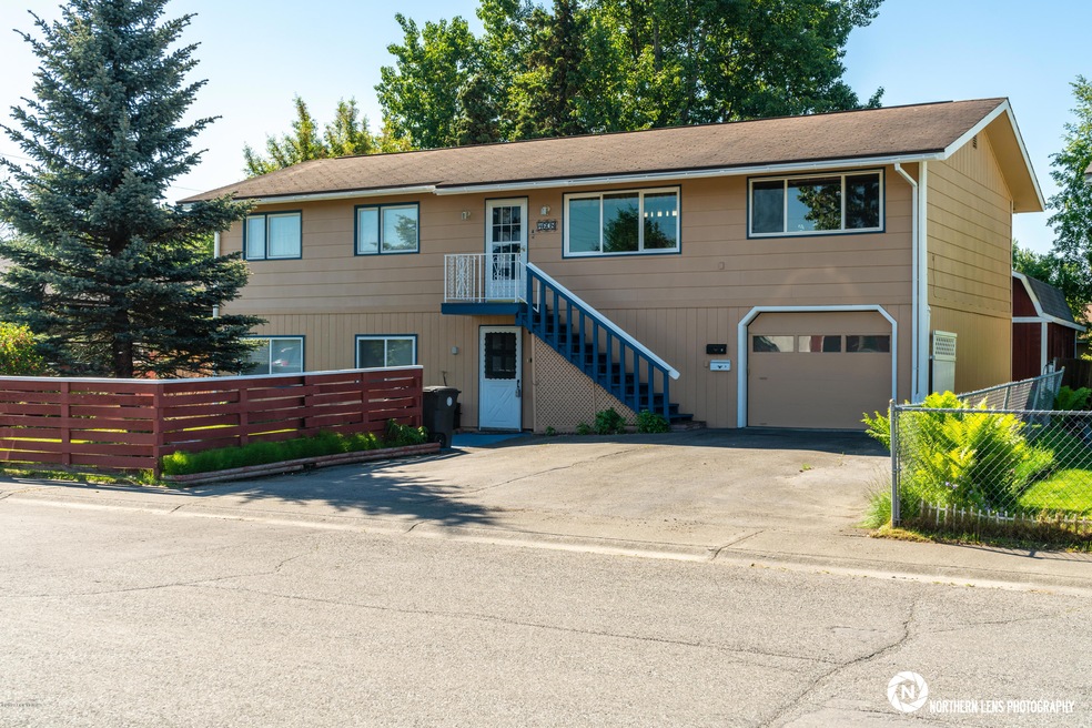 E 7th_Exterior_9
