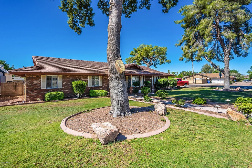 1607 McLellan Rd