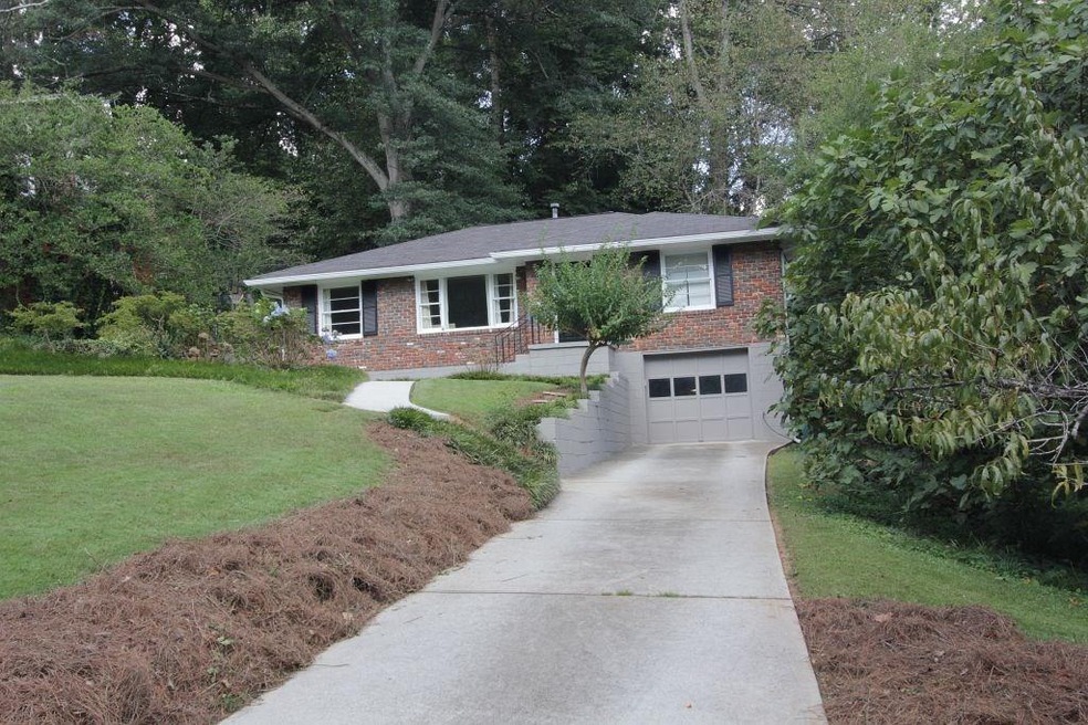 One car garage. FULL BASEMENT