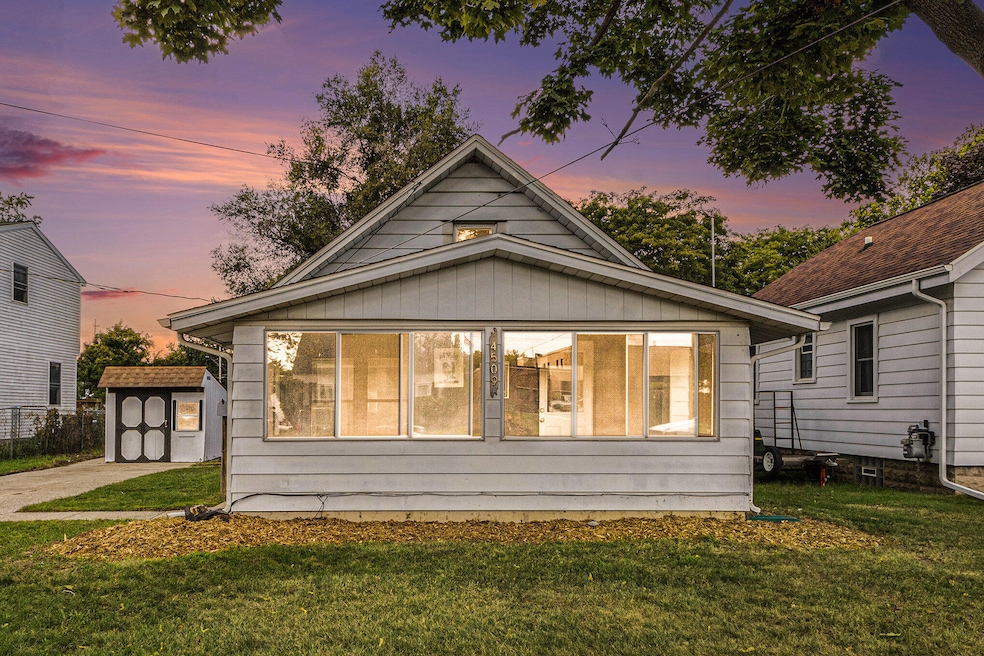 4509 Wilkshire Ave SW, Grand Rapids, MI 49548 - photo 1