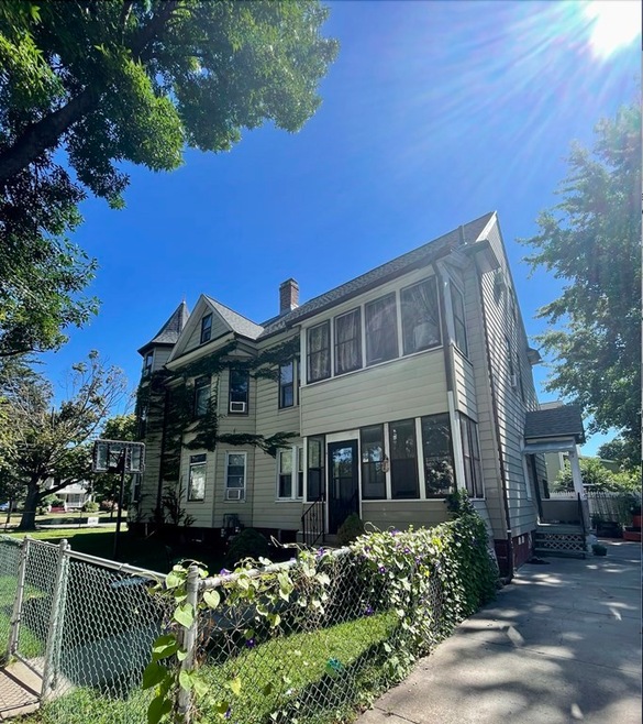 284 Main St, West Springfield, MA 01089 - photo 1