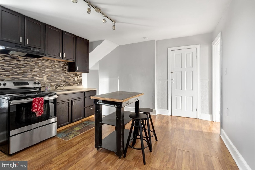 1707 W Oxford St unit 3, Philadelphia, PA 19121 - photo 1