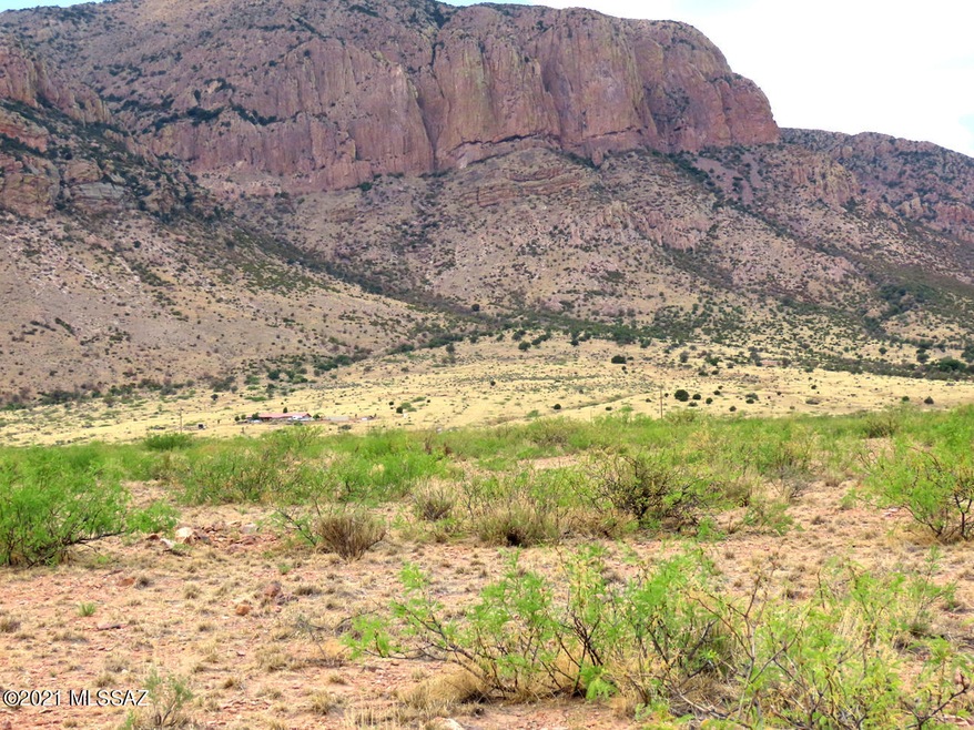 Cliffs over Sulphur Canyon