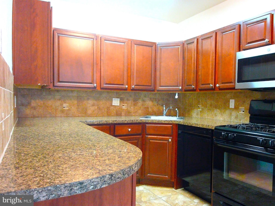 7876 Spring Ave unit 3D, Elkins Park, PA 19027 - photo 1