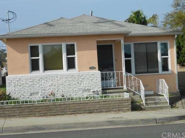 Front house from the middle of Crenshaw Bl.