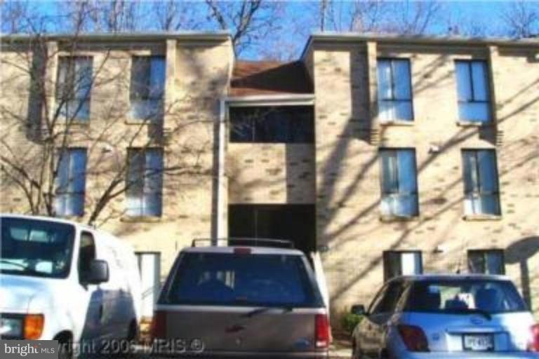 2335 Freetown Ct unit 1B, Reston, VA 20191 - photo 1