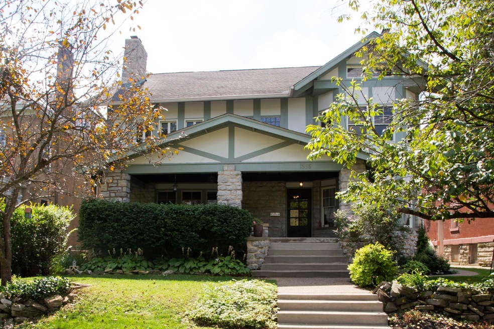 1555 Franklin Park S, Columbus, OH 43205 - photo 1