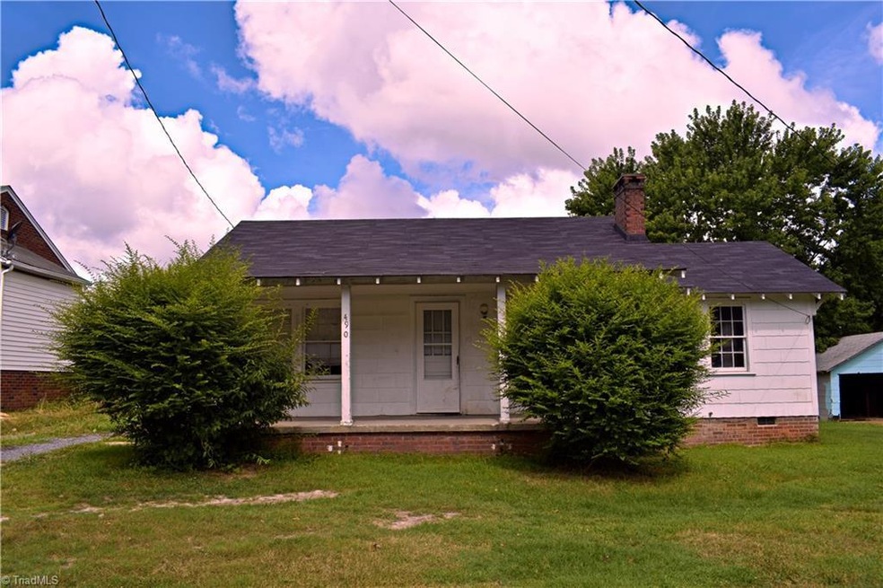 490 Mcdermott St, Asheboro, NC 27205 - photo 1