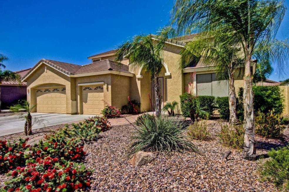 Beautiful curb appeal and fresh paint