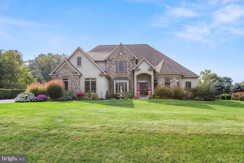 116 Woodcrest Dr, Palmyra, PA 17078 - photo 1