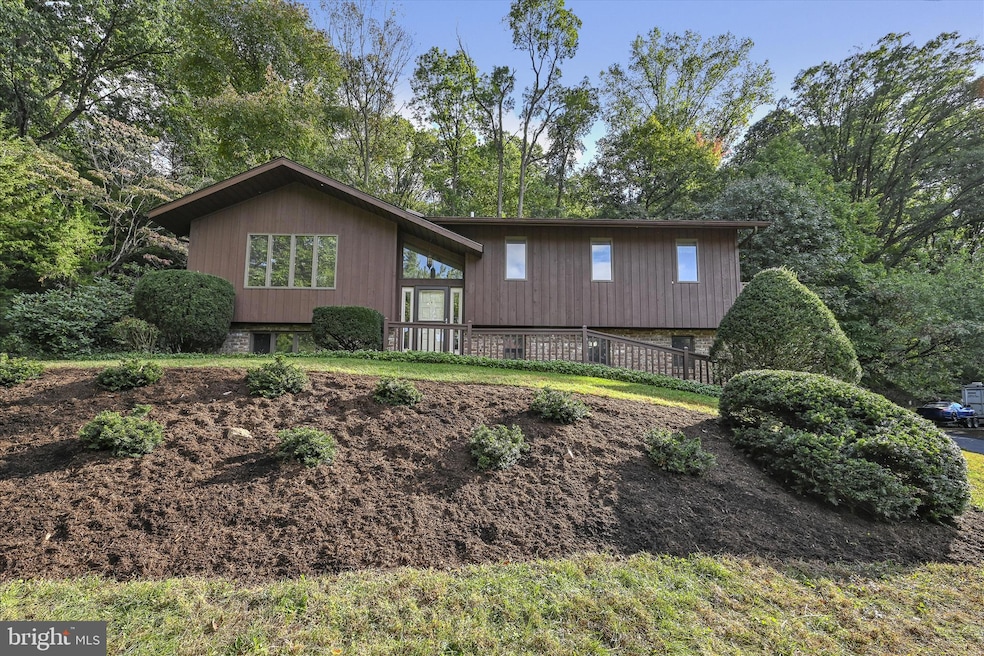 331 Spring Garden St, Ephrata, PA 17522 - photo 1