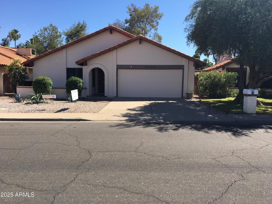 2224 S Catarina, Mesa, AZ 85202 - photo 1