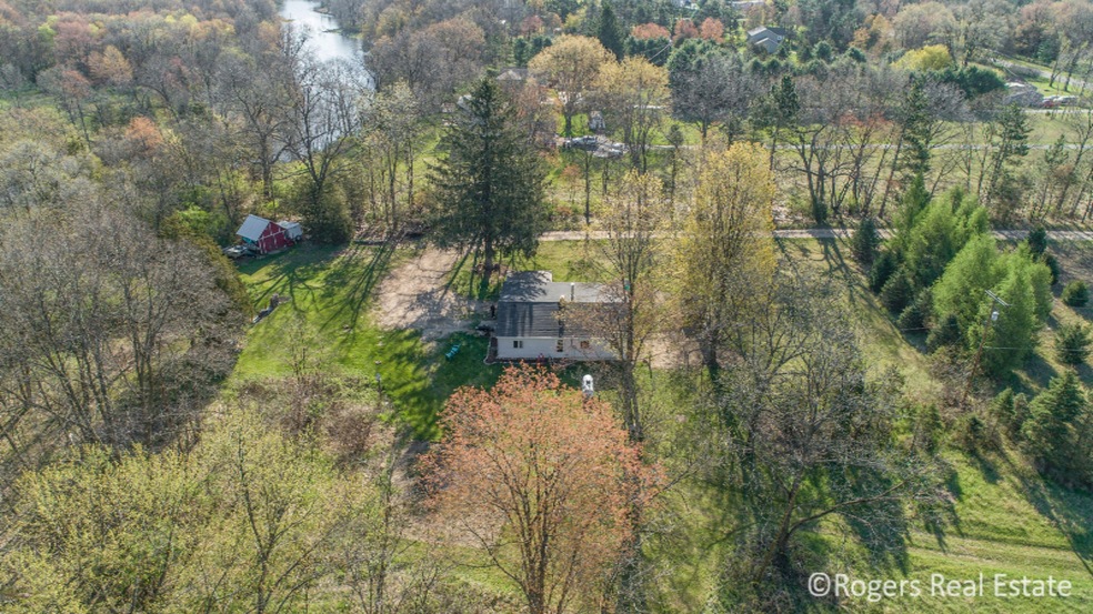 12917 Vergennes St, Lowell, MI 49331 - photo 1