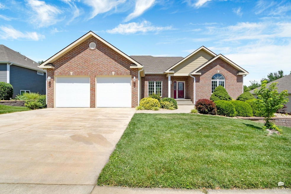 Pending $461,000 • Co-Listing Agent