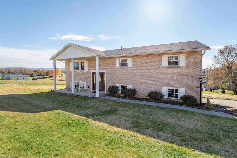 110 Emerald Ct, Morgantown, WV 26505 - photo 1