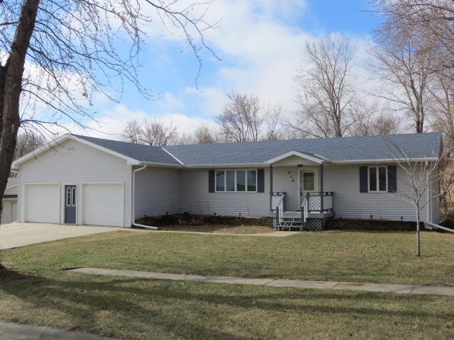 216 Fischer Dr. Woodbine