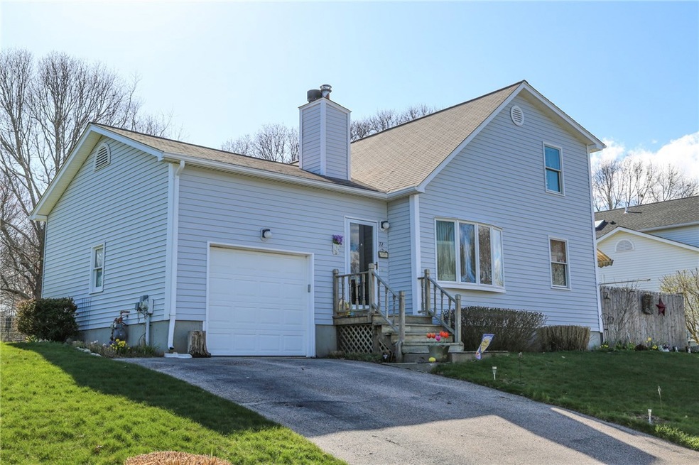 72 Weathervane Rd, Wakefield, RI 02879 - photo 1