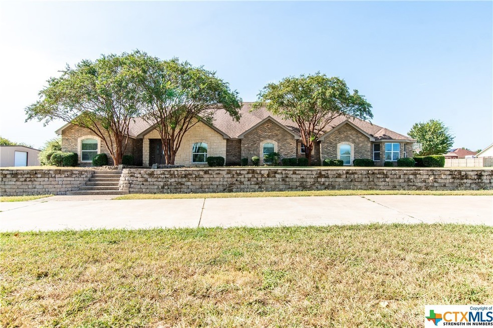 913 E Austin St, Troy, TX 76579 - photo 1